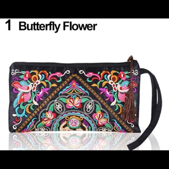 EMBROIDERED CLUTCH‎ WRISTLET BAG - Picture 2 of 8